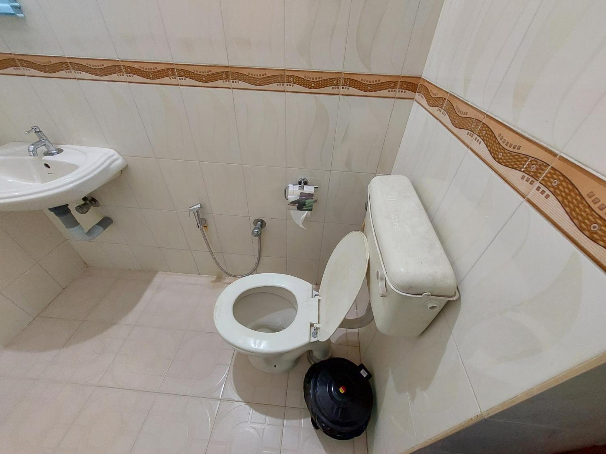 Saras Apartment Alappuzha