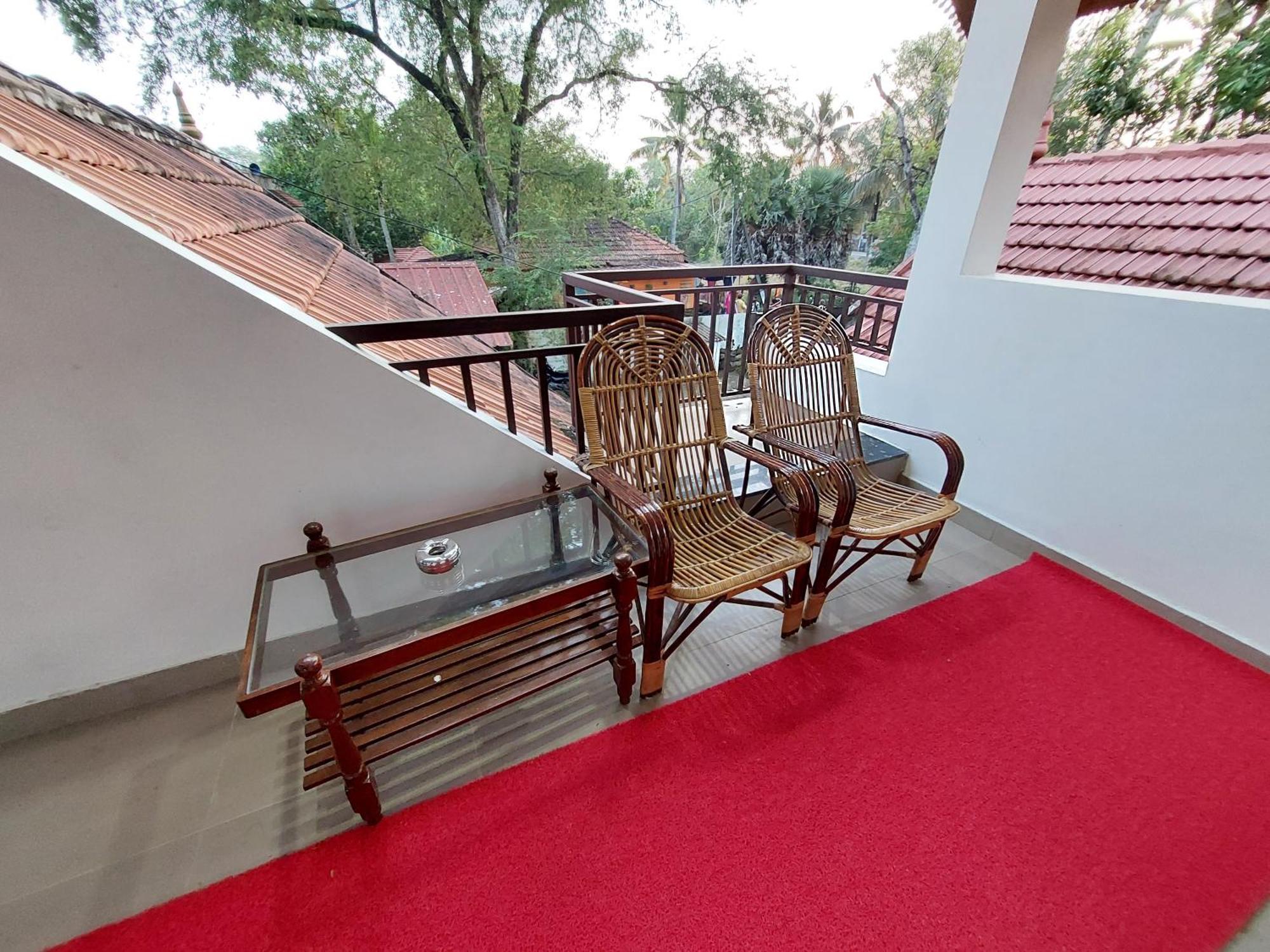 Apartment Saras *