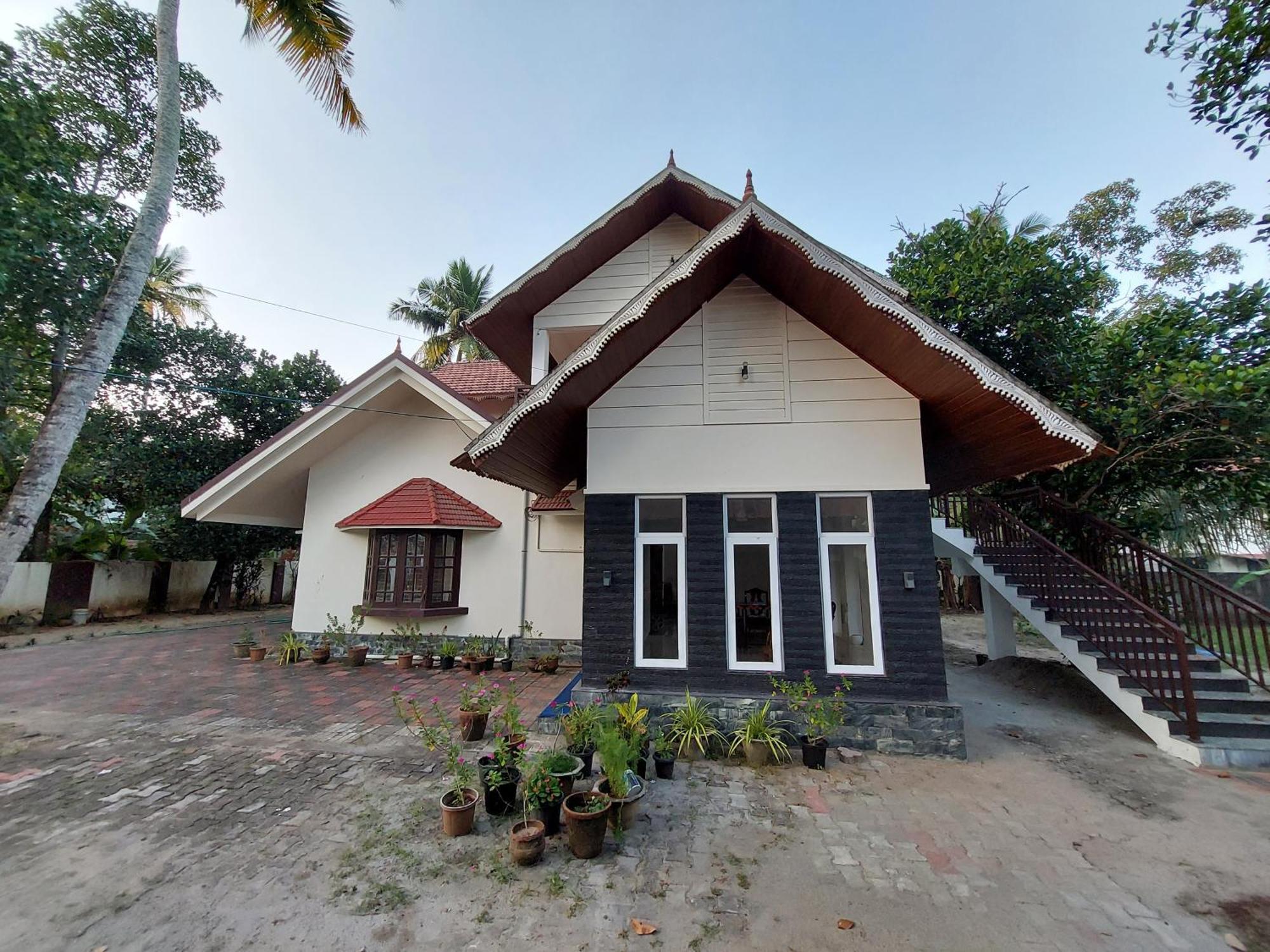 Saras * Alappuzha