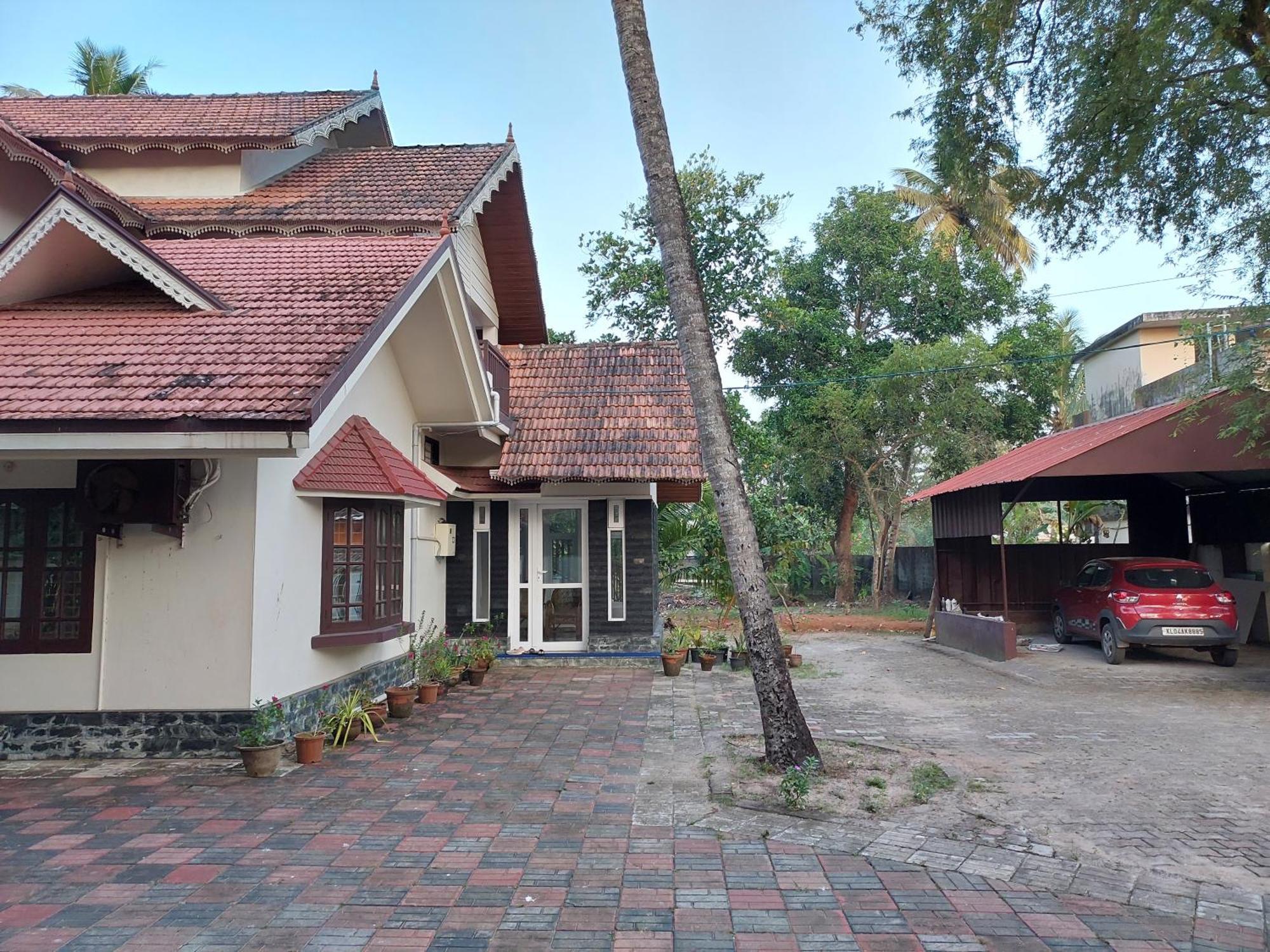 Saras * Alappuzha