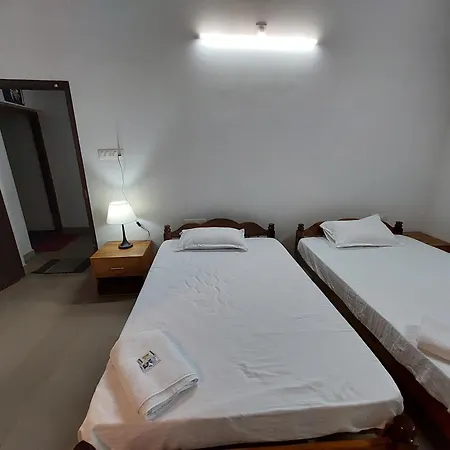 Saras Home Alappuzha Beach Exterior photo