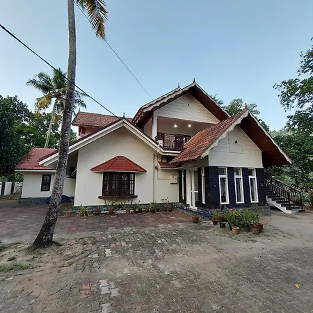 Saras Home Alappuzha Beach Exterior photo