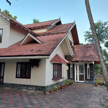 Saras Home Alappuzha Beach Exterior photo